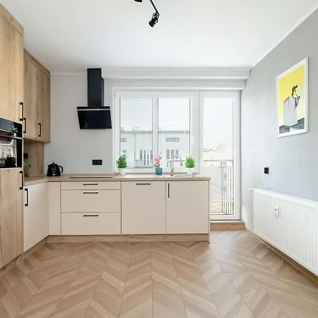Elegancki I Przytulny Z Balkonem W Poznaniu By Renters Apartmán
